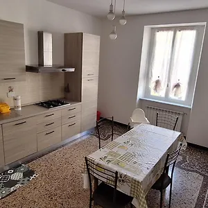 la-casa-dei-gatti-matti.hotelitalianriviera.com/
